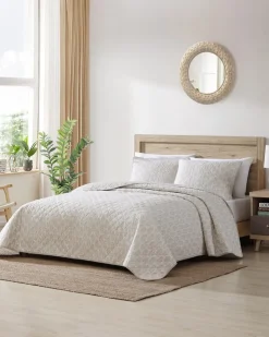 Tommy Bahama Bahama Fronds Reversible 3-Piece Full/Queen Quilt Set- Quilts & Blankets
