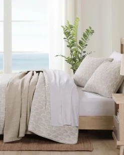 Tommy Bahama Bahama Fronds Reversible 3-Piece Full/Queen Quilt Set- Quilts & Blankets