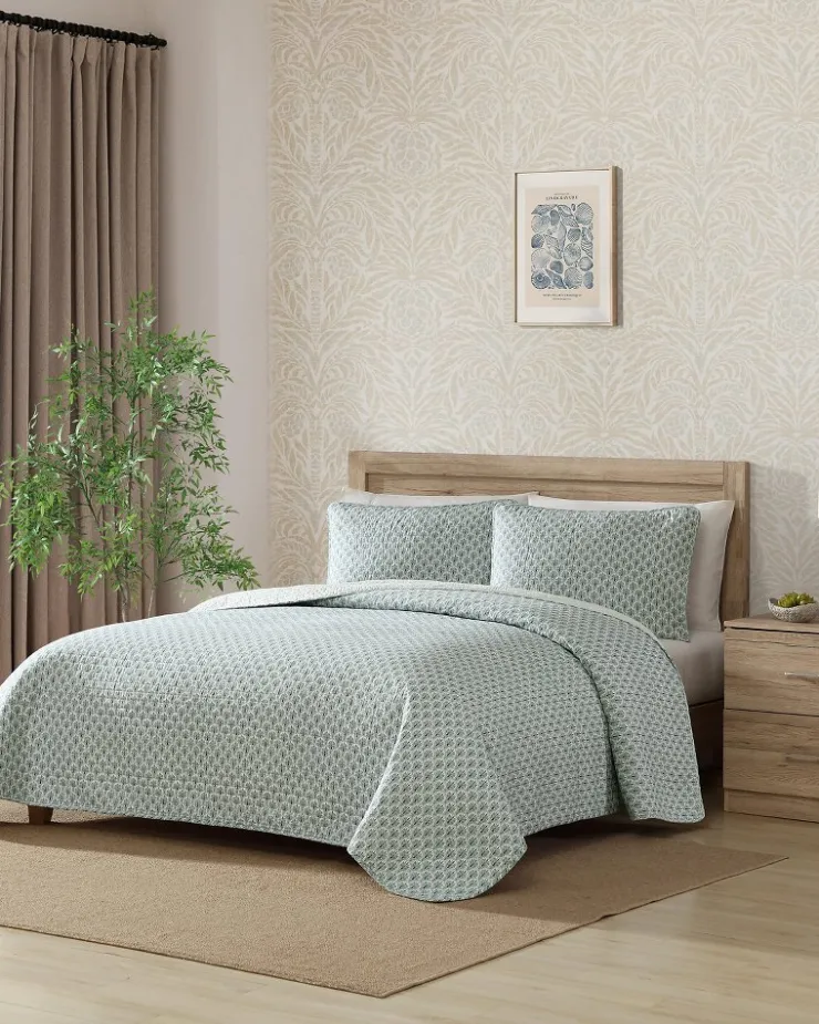 Tommy Bahama Coastal Batik 3-Piece King Quilt Set- Quilts & Blankets