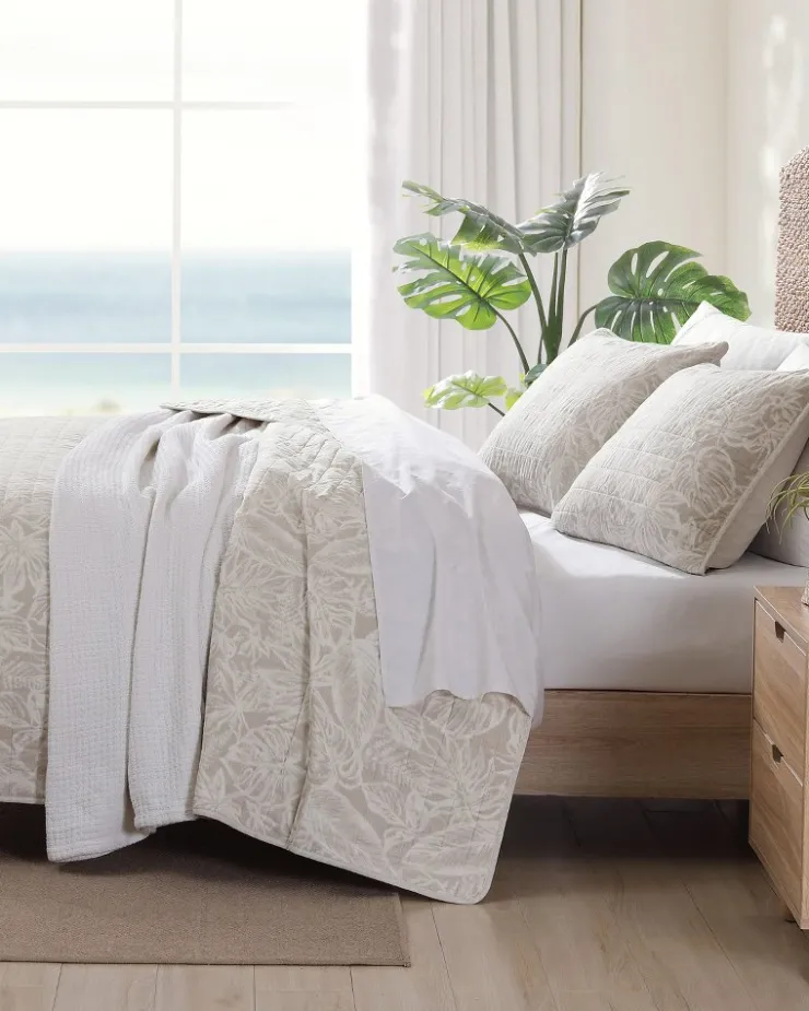Tommy Bahama Ocean Deep Reversible 3-Piece Full/Queen Quilt Set- Quilts & Blankets