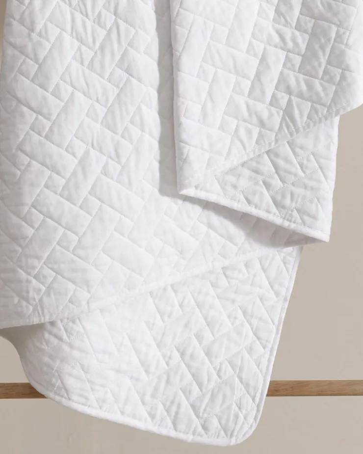 Tommy Bahama Solid King Quilt/Sham Set- Quilts & Blankets